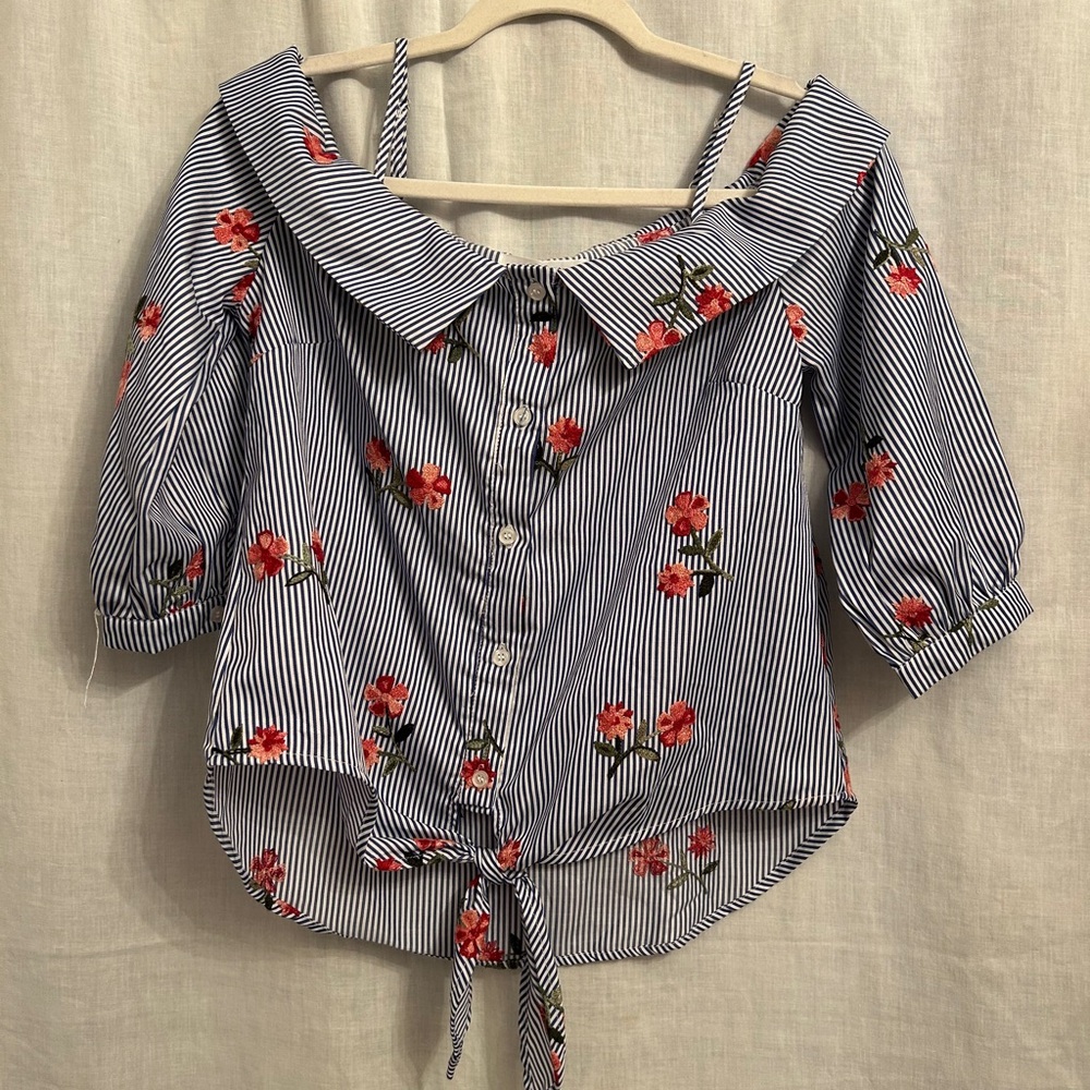 Active USA Blue Striped Floral Crop Top